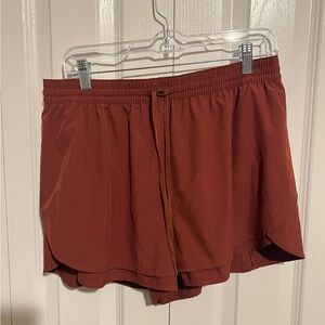 CALIA drawstring step up short